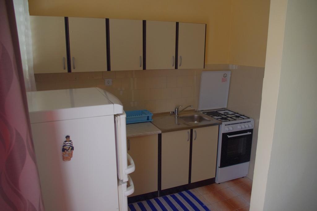Apartment Tomy سلوني الغرفة الصورة