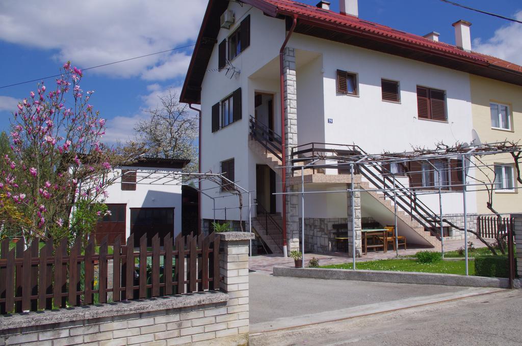 Apartment Tomy سلوني الغرفة الصورة